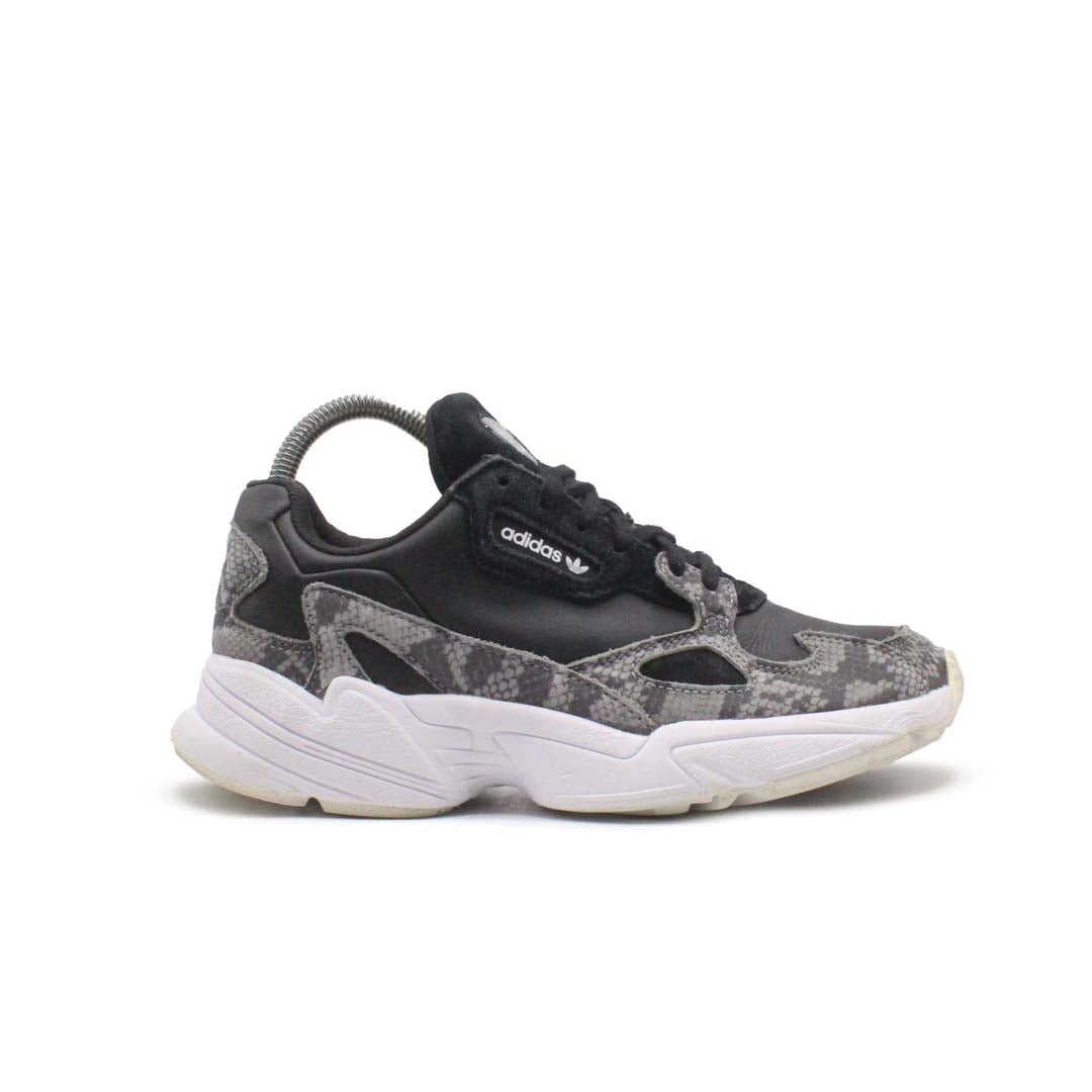 Adidas falcon sale replica