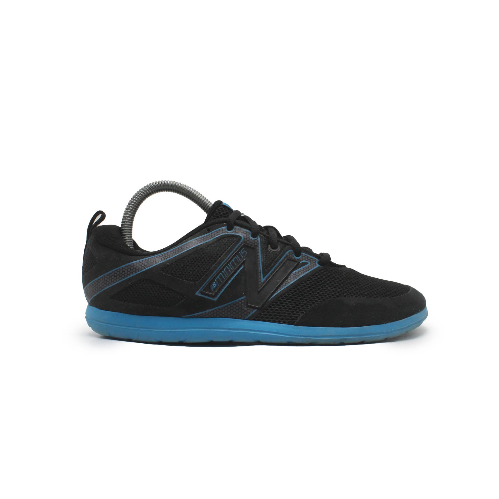 1. new balance minimus 20v3 hotsell