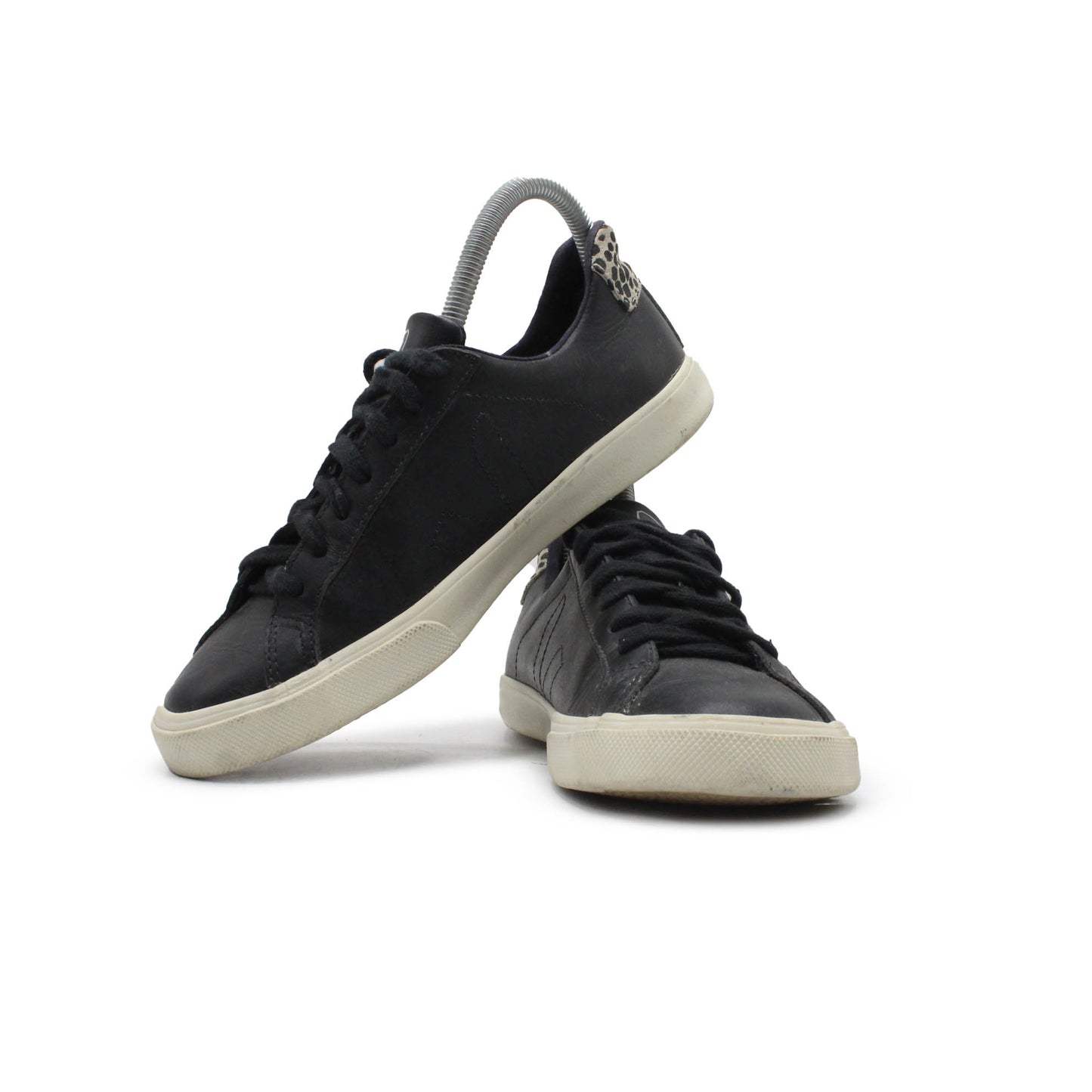 VEJA BLACK SHOE