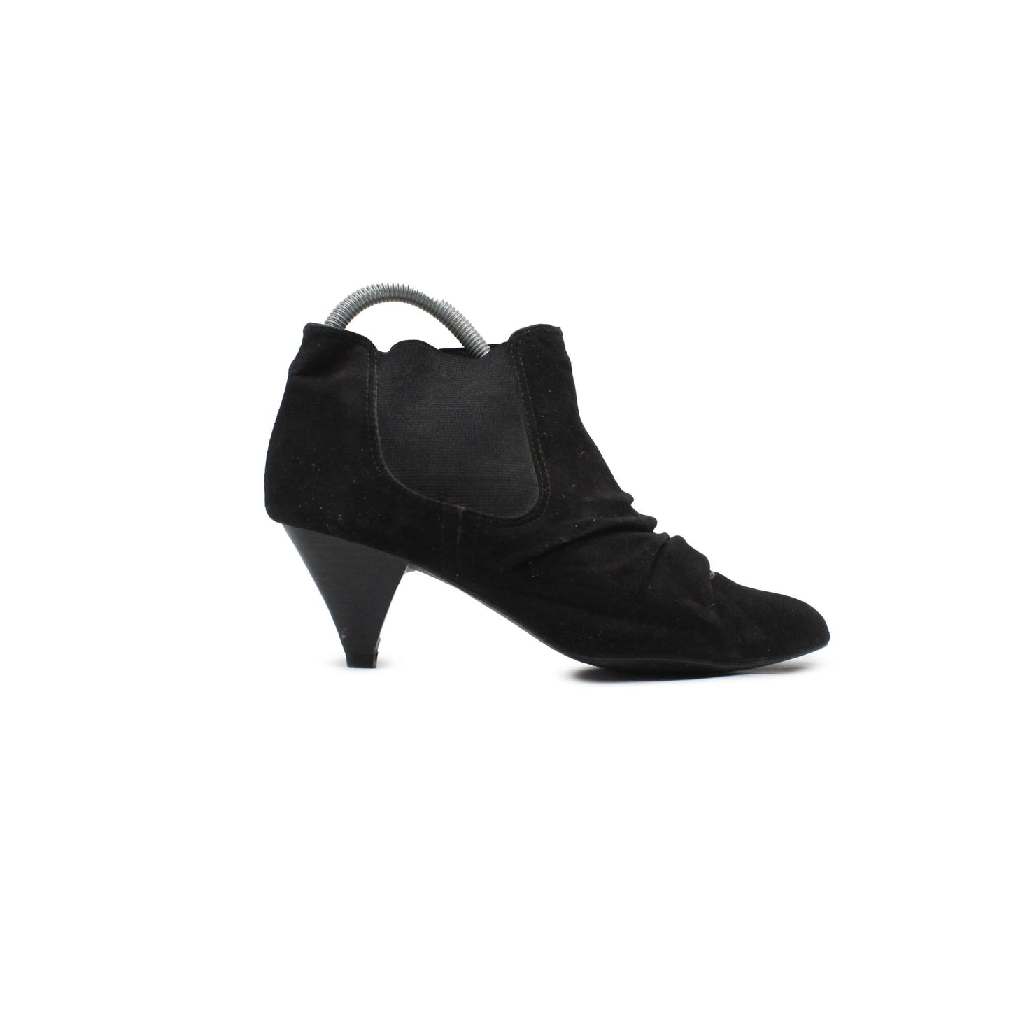 CLASSIC BLACK CONE HEEL