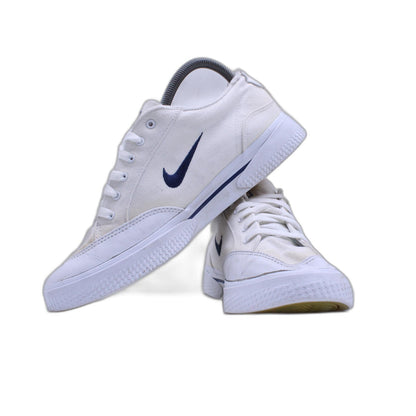 Vintage Nike Canvas Sneakers White