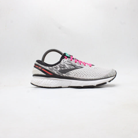 Brooks Ghost 11 White Black Pink