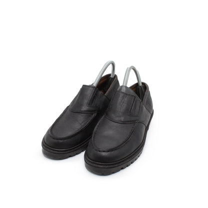 CLASSIC BLACK SLIP ON