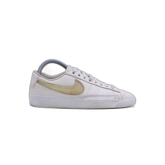 Nike 1902  Blazer Low LX Shoes Pale Ivory/Guava Ice