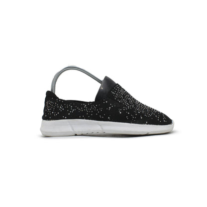 CLASSIC BLACK SLIP ON