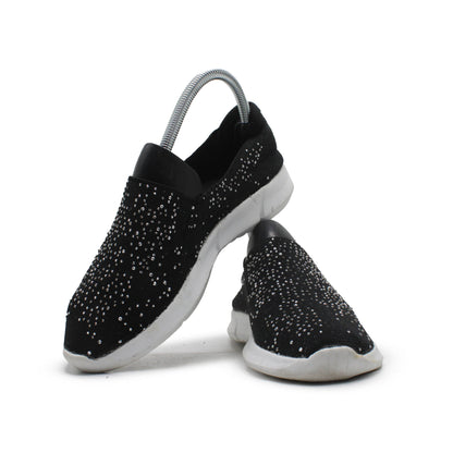 CLASSIC BLACK SLIP ON