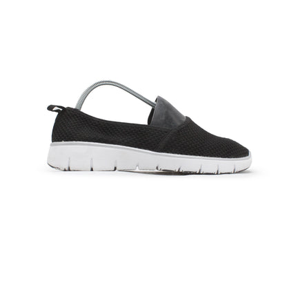 CLASSIC BLACK SLIP ON