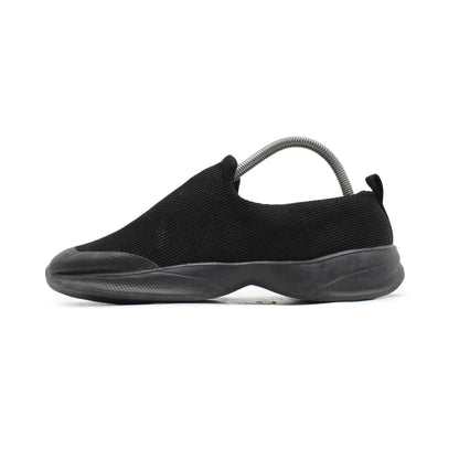 CLASSIC BLACK SLIP ON