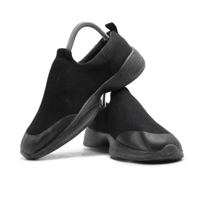 CLASSIC BLACK SLIP ON