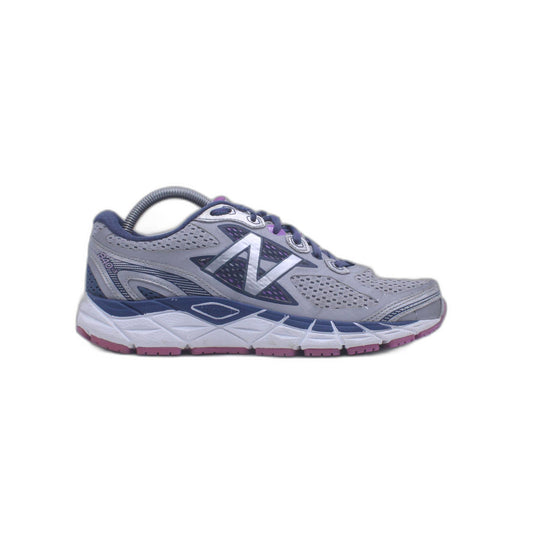 New Balance 840  Running Shoe