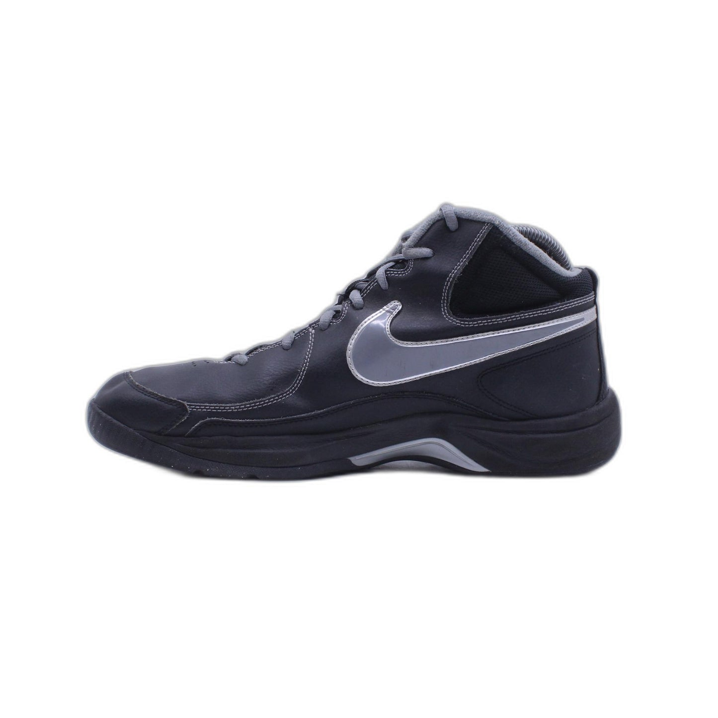 NIKE The Overplay Boys Basketball Shoes