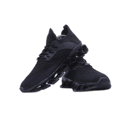 On Running Cloud 5 Women’s Black Sneaker