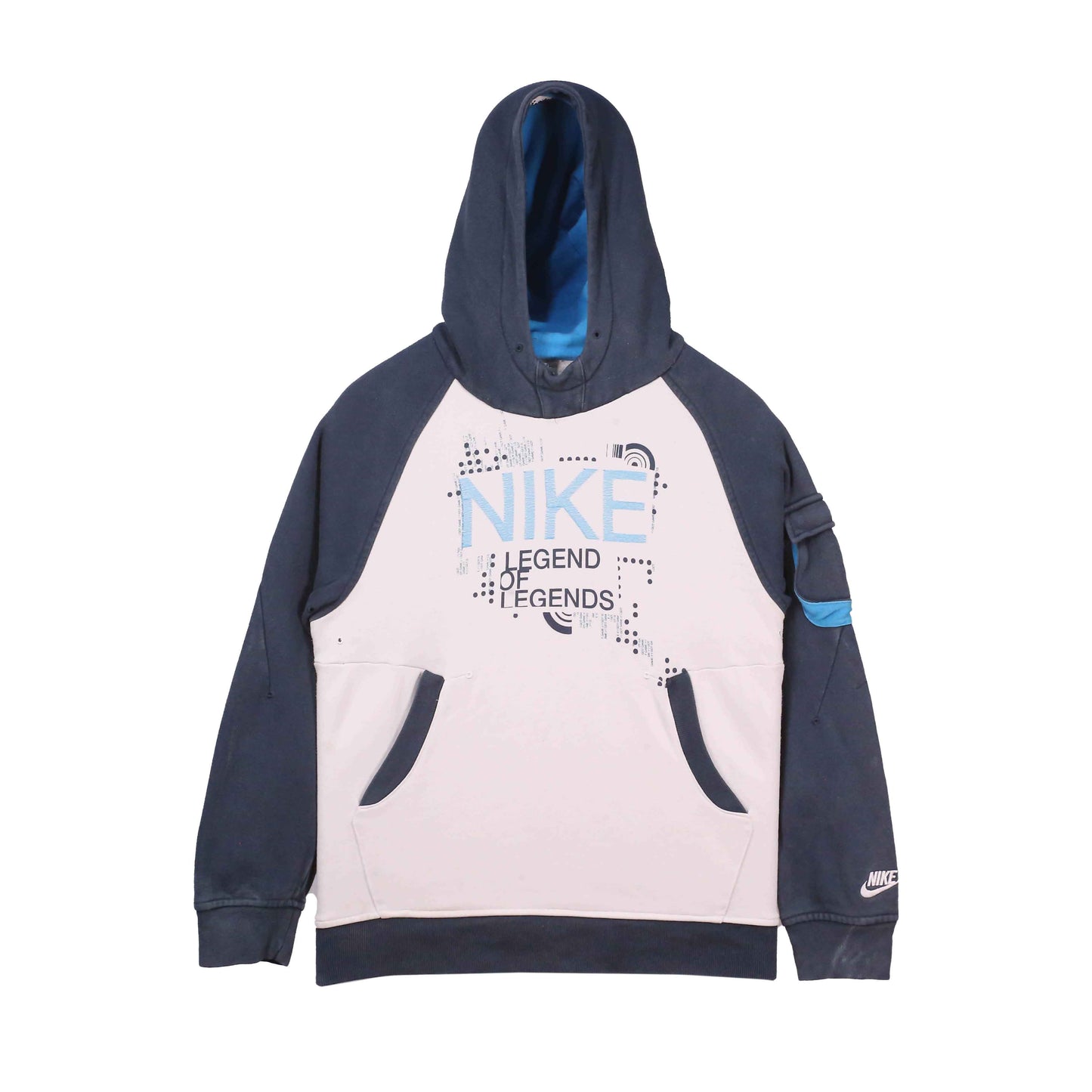 NIKE LEGENDS HOODIE