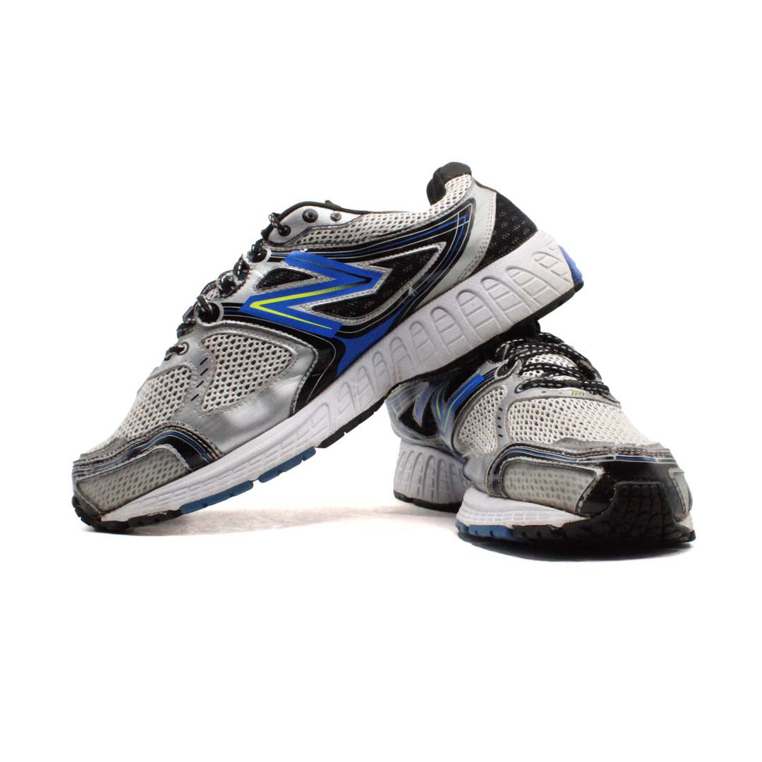 New Balance Mens 680 V2 Running Shoe SWAG KICKS