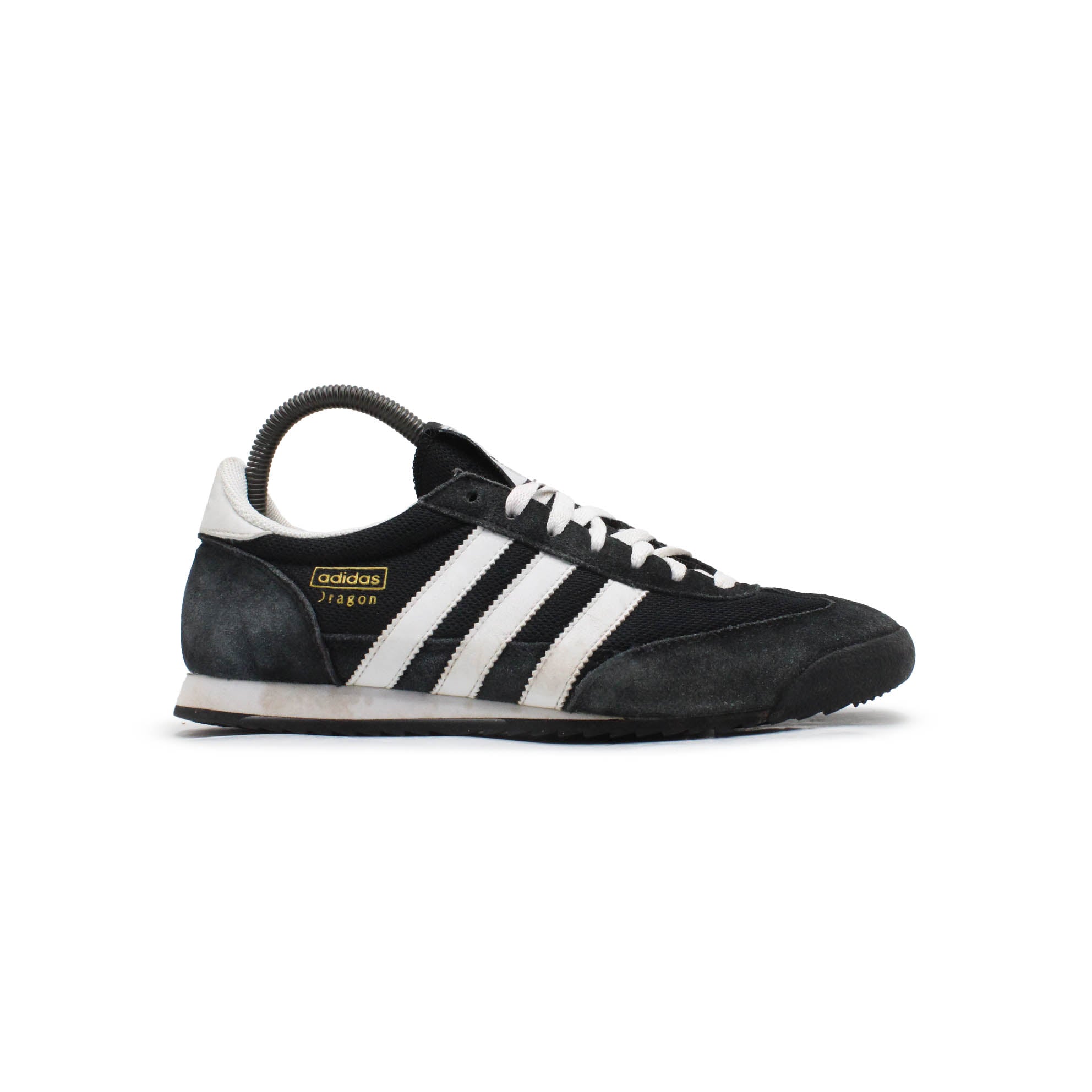 Adidas sneakers clearance pakistan