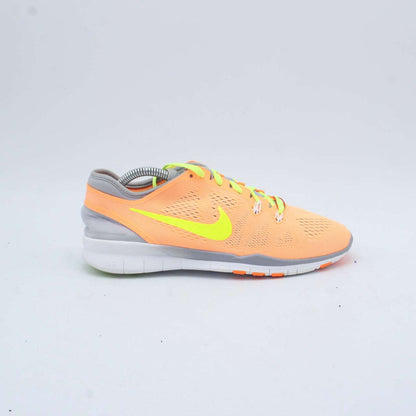 NIKE FREE TR FIT 5