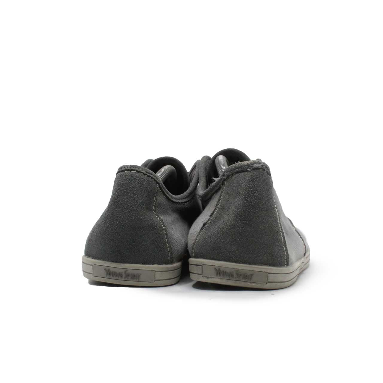 Young Spirit Low Top Casual Shoe