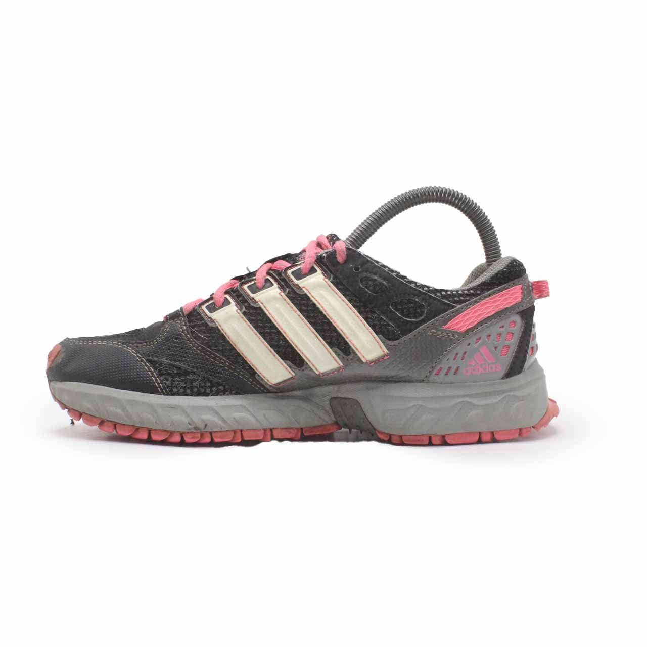 Adidas 2024 kanadia 4