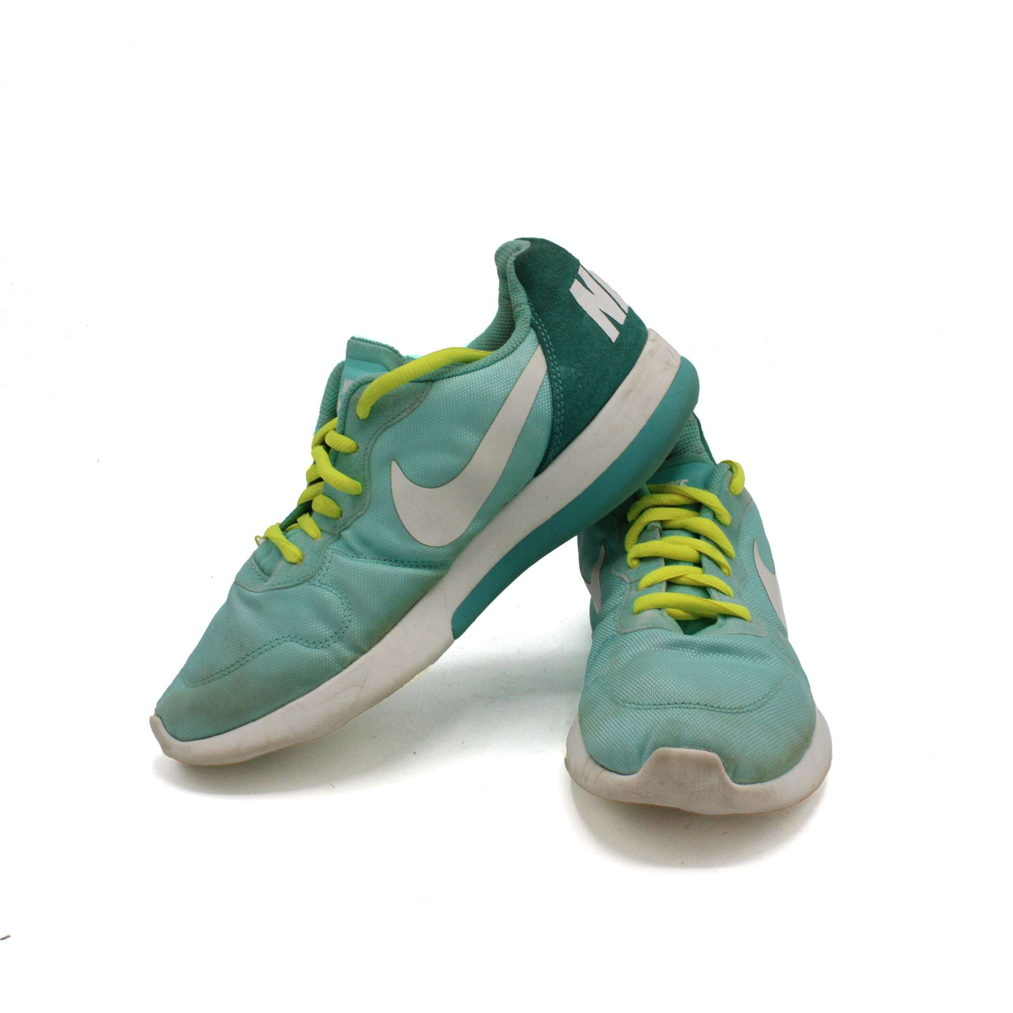 Nike md runner 44 hot sale