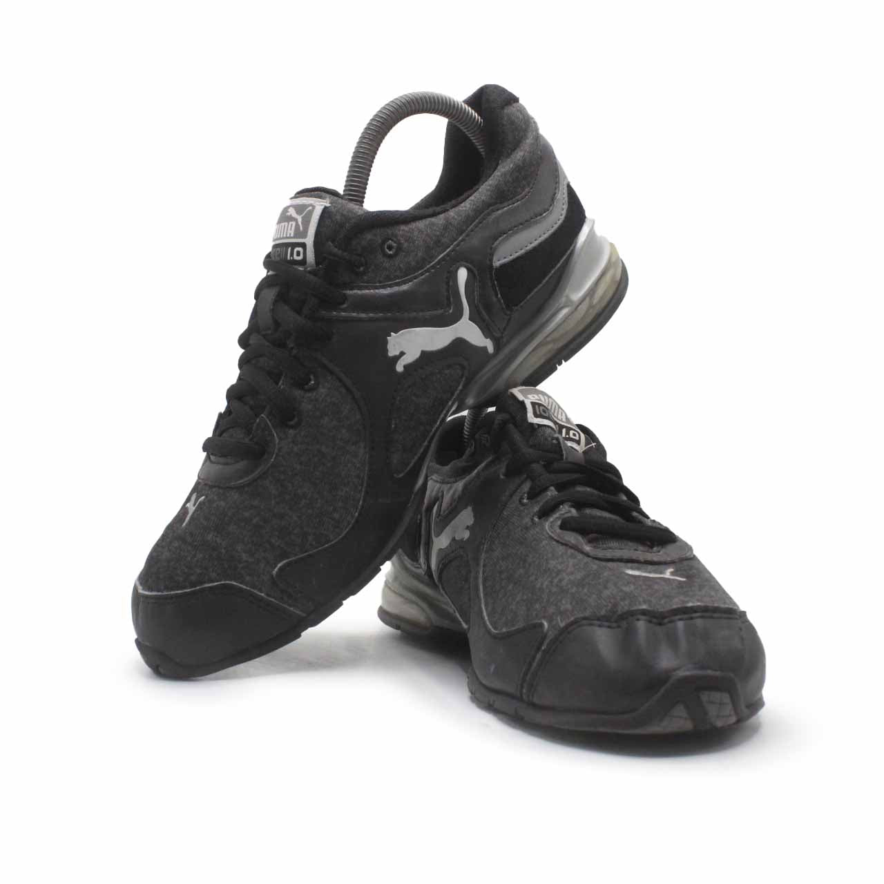 Puma cell hot sale riaze black